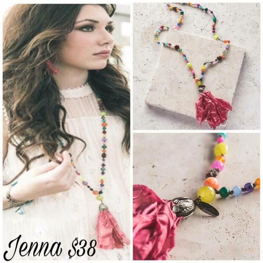 NWOT PLUNDER JENNA NECKLACE